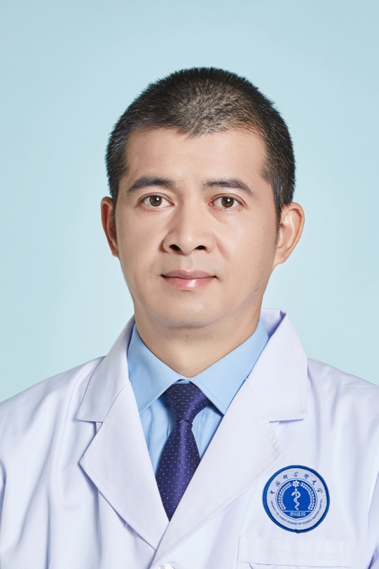 副主任医师 罗发维