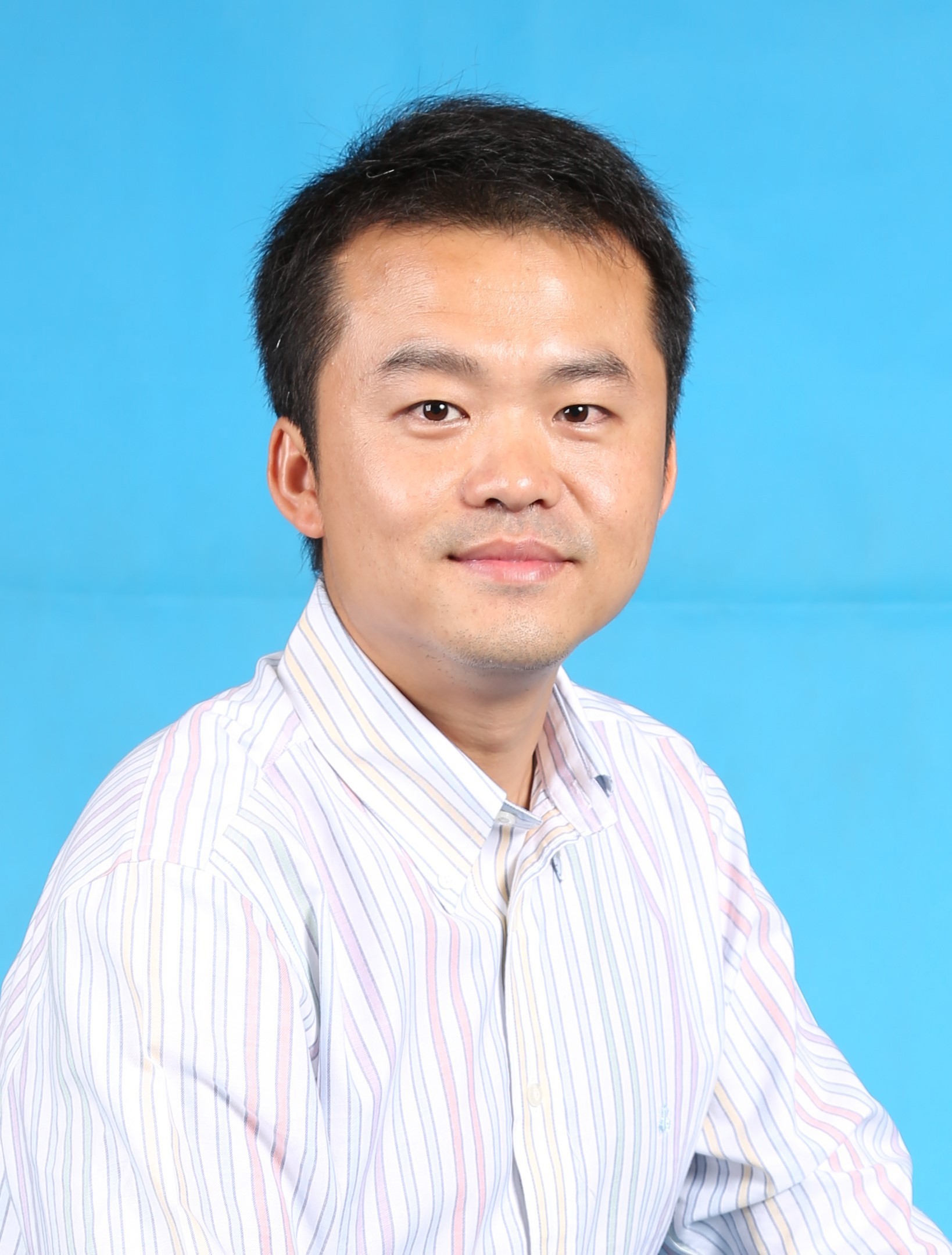 副主任医师 杨轶